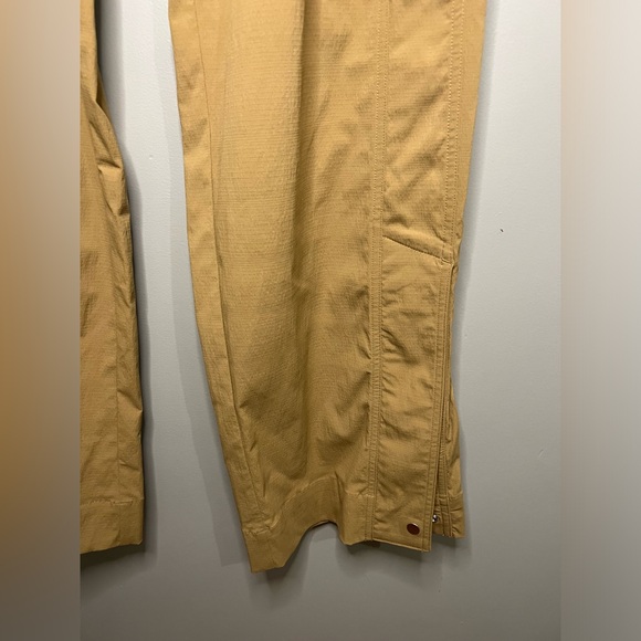 ATHLETA Trekkie parachute pant 8 TALL - Picture 7 of 7